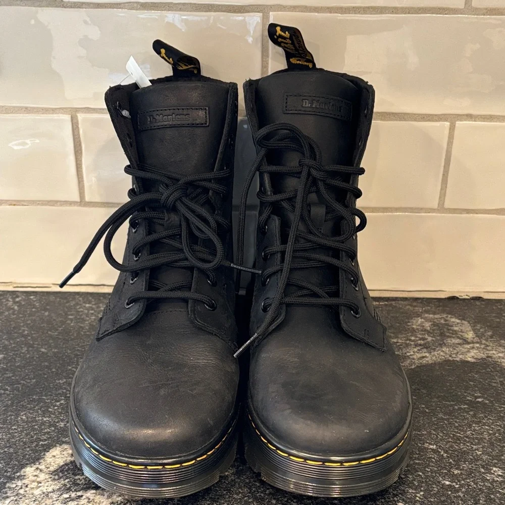 Dr. Martens Combs Leather Casual Black Boots Men's size 9 NEW